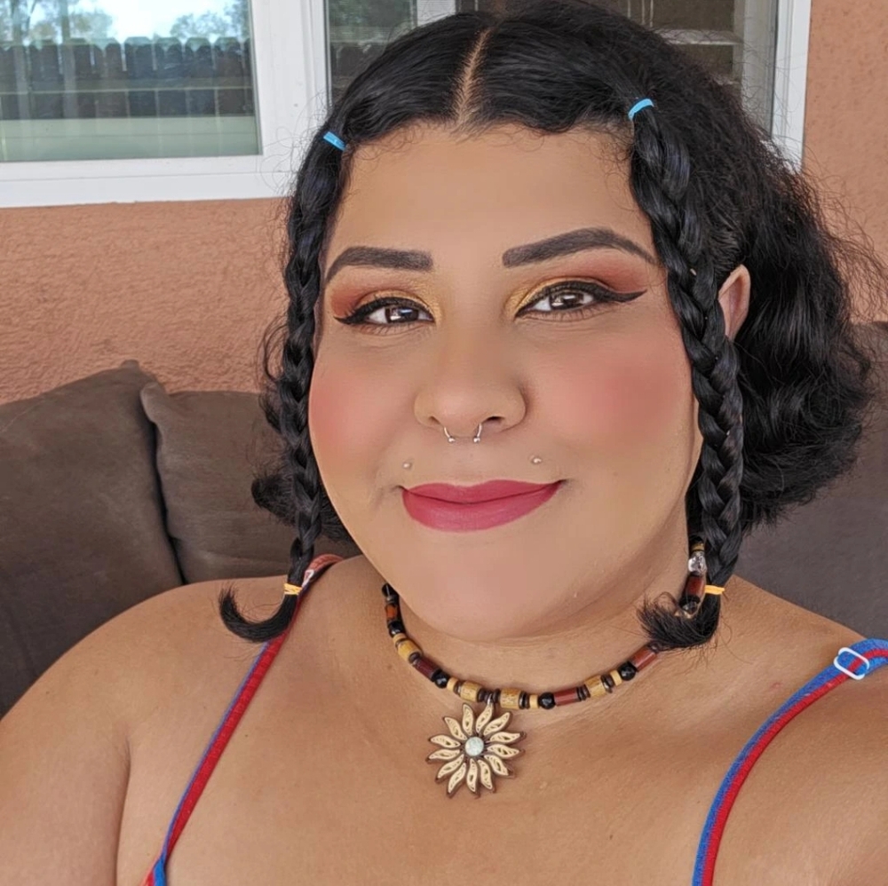 Meet your Posher, Alondra